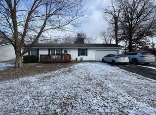 1217 Daisy St SE, Demotte, IN 46310