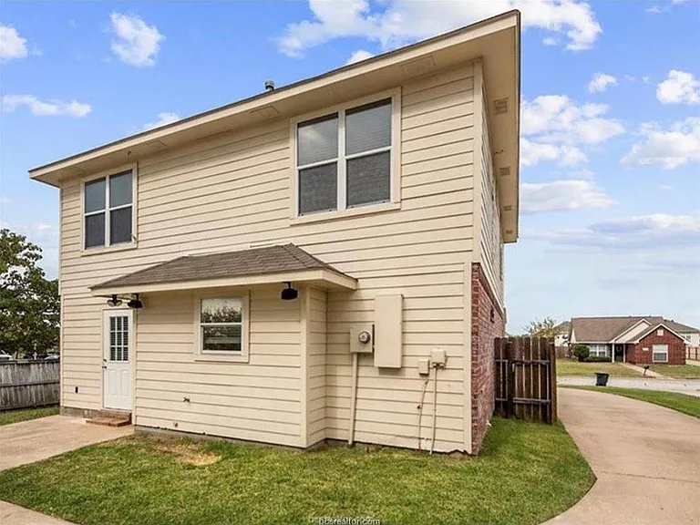 2443 Pintail Loop — Photo 12