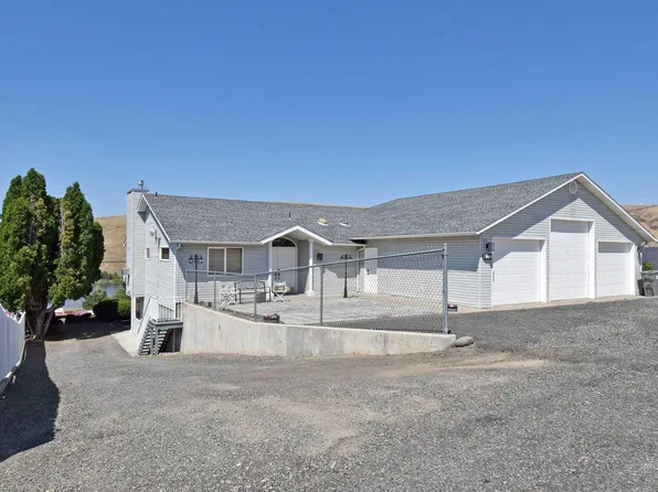 311 Kings Ln, Asotin, WA 99402