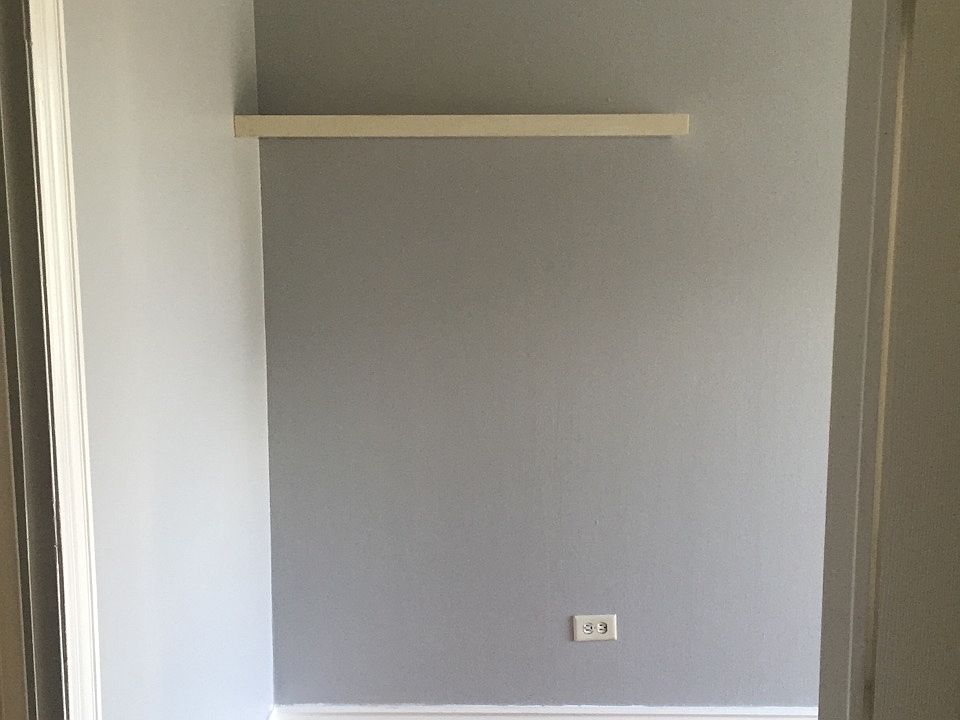 1st image of 115 Dover Dr APT 4