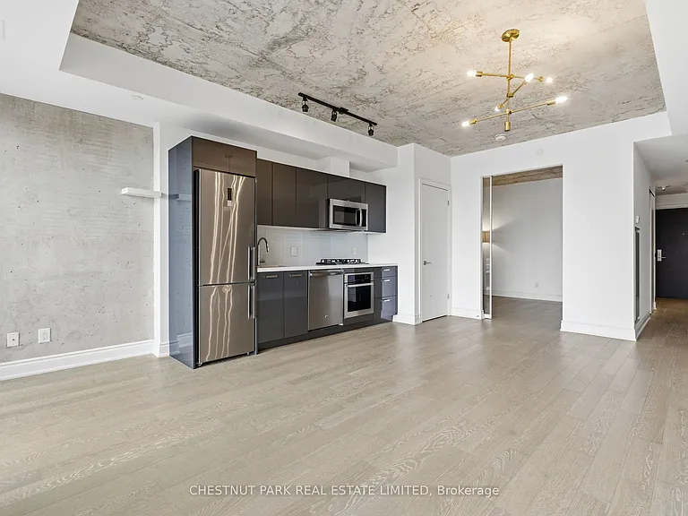 608 Richmond St W #719 — Photo 13