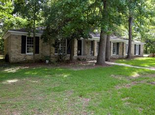 1302 Belle Chene Dr, Mobile, AL 36693