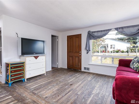 2nd image of 6102 East Dr