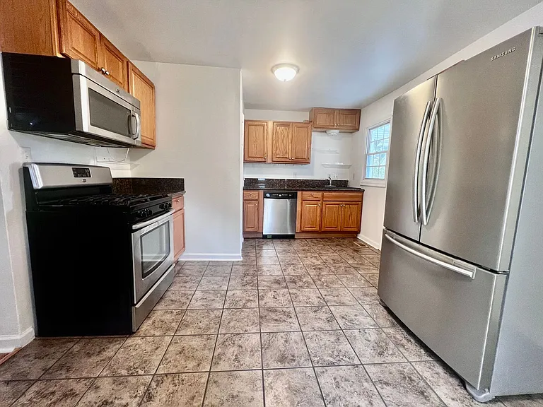 8121 Old Ocean View Rd — Photo 4