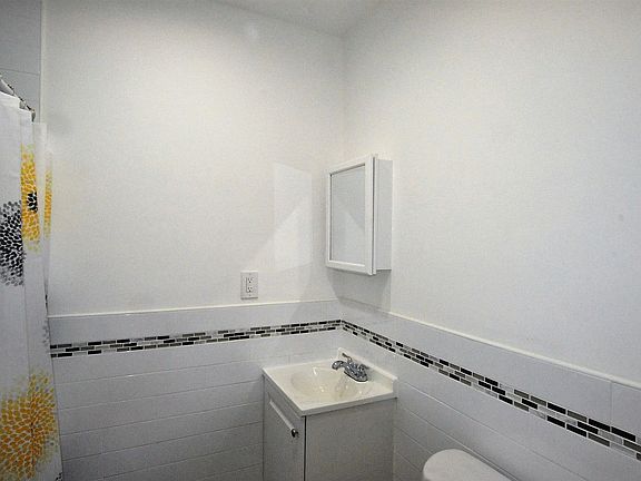 4th image of 256 Marcus Garvey Blvd #2A