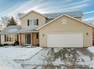 926 Plymouth Ln NW, Rochester, MN 55901