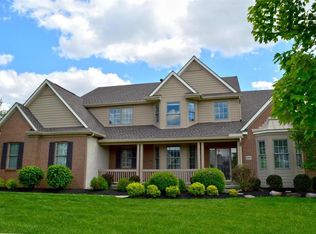 8865 Oakshire Dr NW, Pickerington, OH 43147