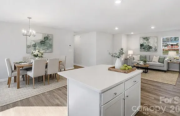 1009 Suncrest Ave — Photo 4