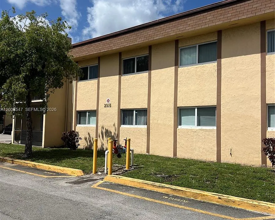 2916 NW 55th Ave #2A