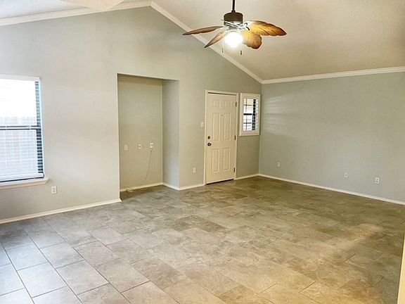 3rd image of 11755 Country Springs St