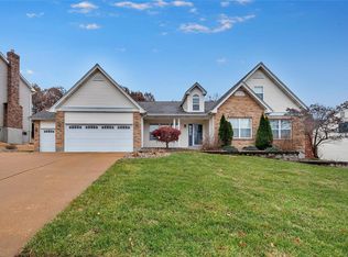 6717 Wynfield Terrace Dr, Saint Louis, MO 63129