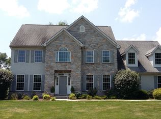 508 Lucinda Ln, Mechanicsburg, PA