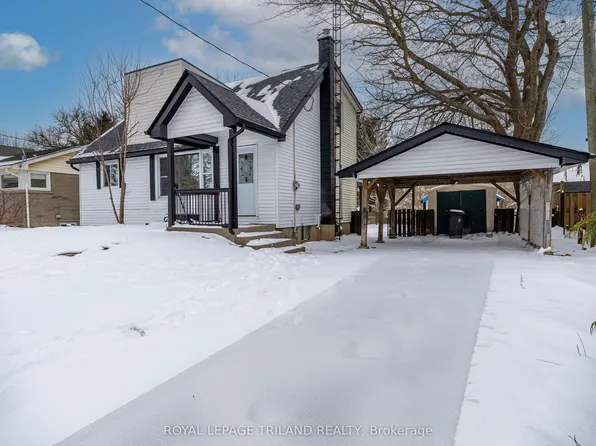 1223 Sunningdale Rd E, London, ON N5X 4B1