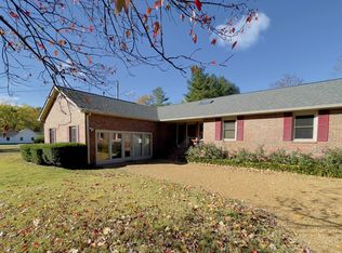 2911 New Hope Rd, Hendersonville, TN 37075