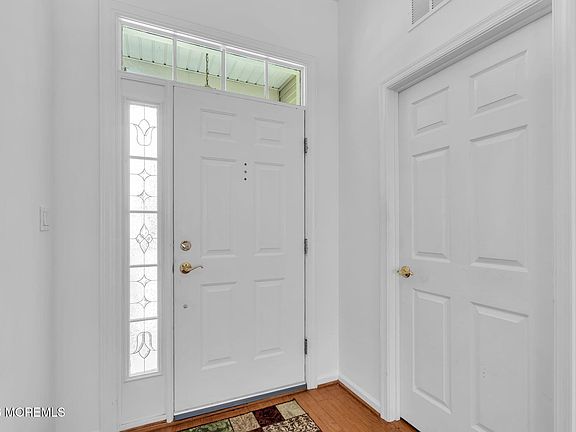 3rd image of 54 Drayton Road