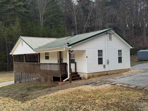 286 Ingramville Rd, Ferrum, VA 24088