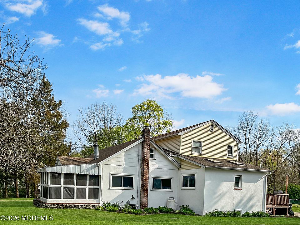 1st image of 390 Whitesville Road