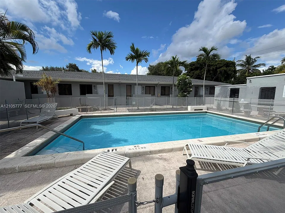 3475 SW 1st Ave #6