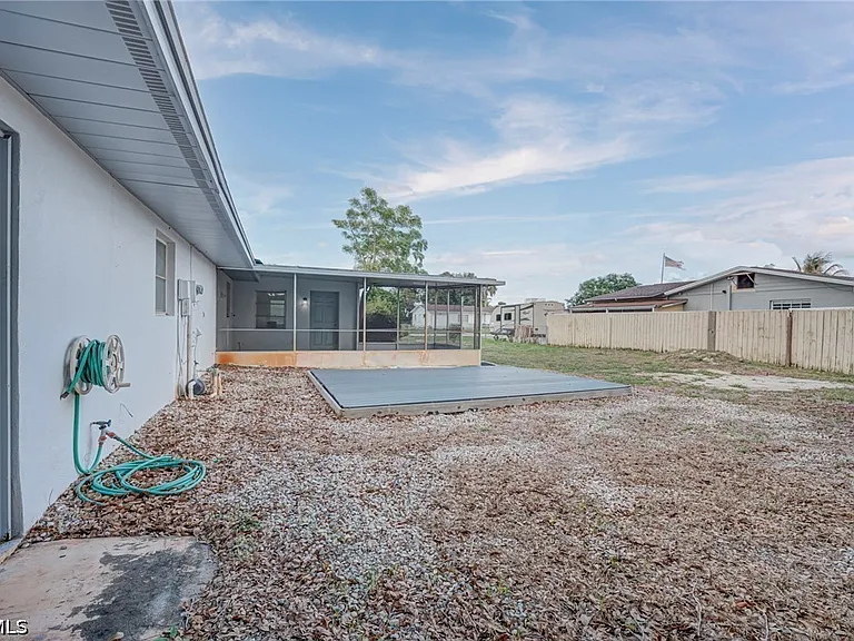 220 Punta Alta Ct — Photo 34