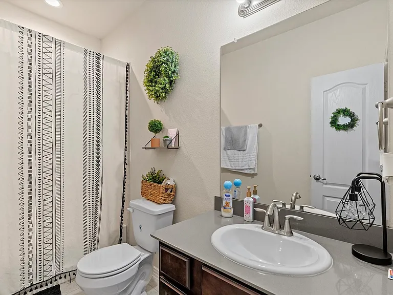 7911 Wood Hollow Dr — Photo 10