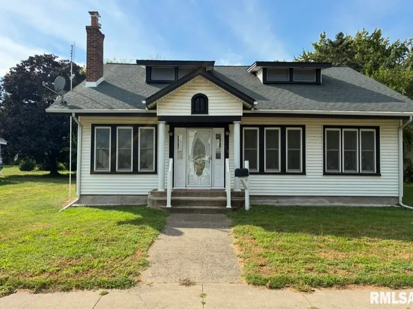 715 N 2nd St, Chillicothe, IL 61523