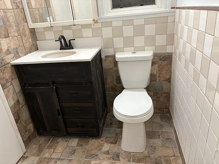 86 Huntington Cir — Photo 10