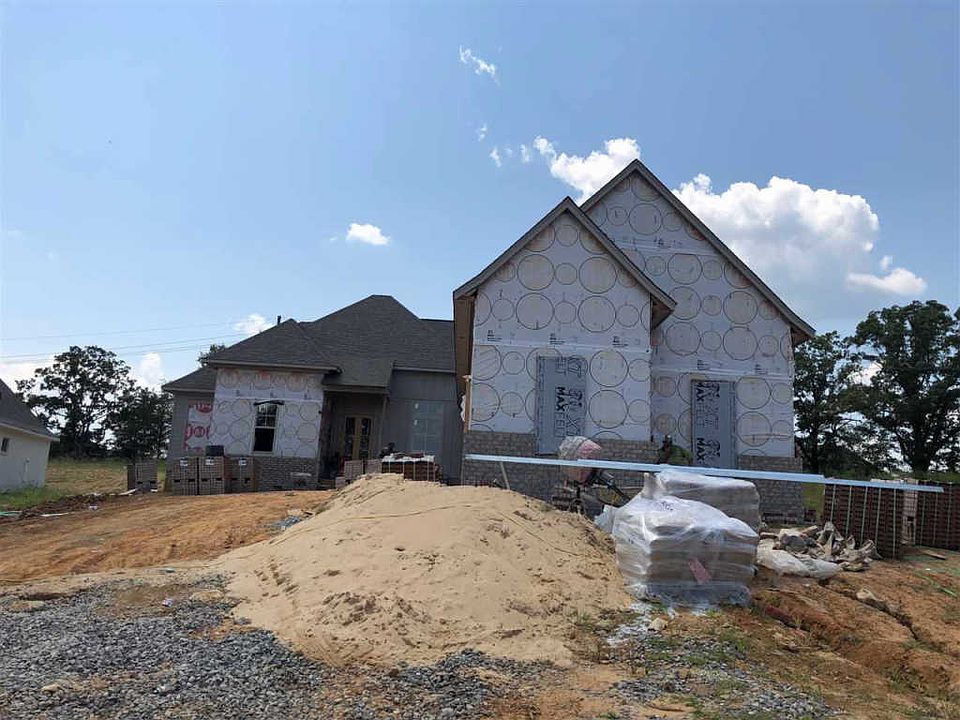 1st image of 129 Camden Lake Dr