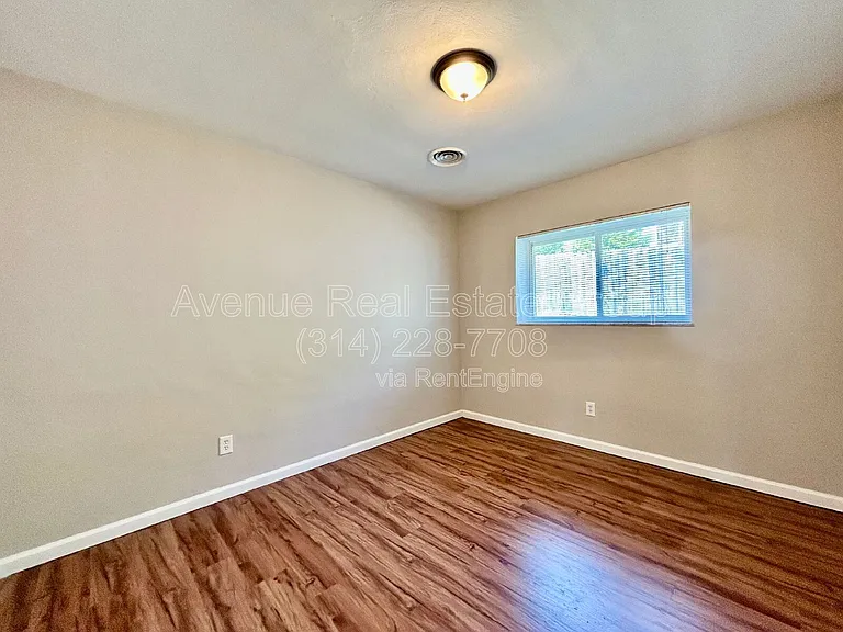 Glen Park Apartments — Photo 27