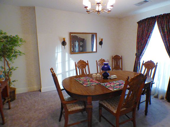 3rd image of 22365 Hemlock Dr