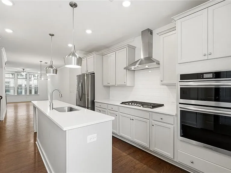 2438 Figaro Dr — Photo 14