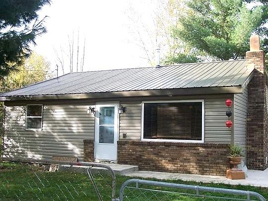 1st image of 133 E North St