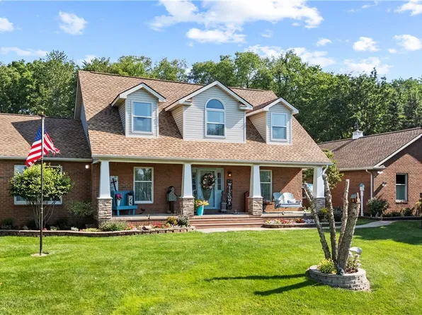 18060 Huprick Rd, North Lawrence, OH 44666