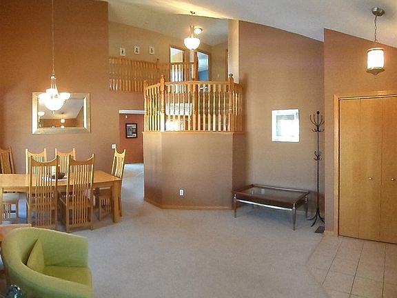 5th image of 4913 Squaw Valley Dr