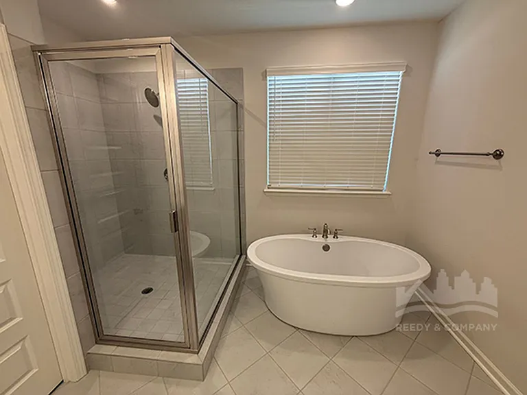340 Chesnut Ridge Cv — Photo 11
