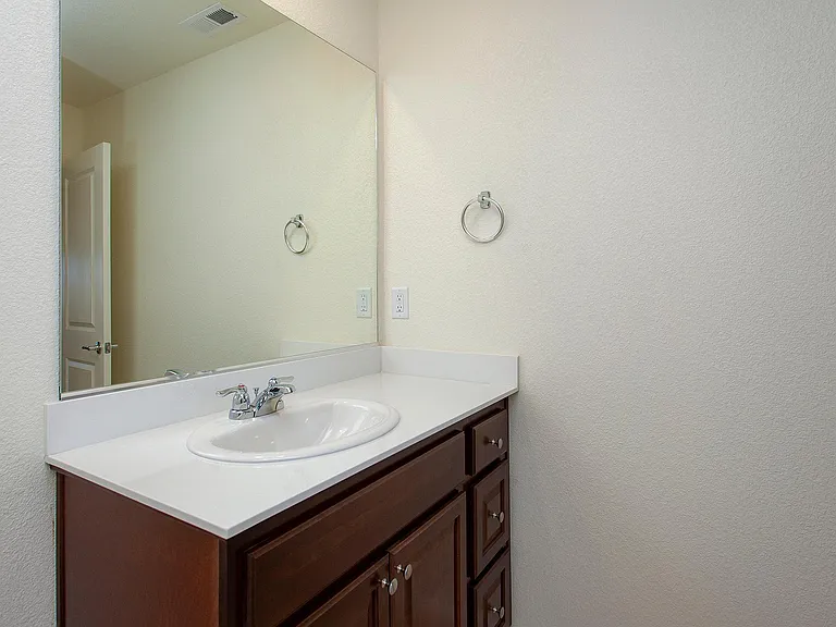 8904 Coyote Bluff Dr — Photo 31