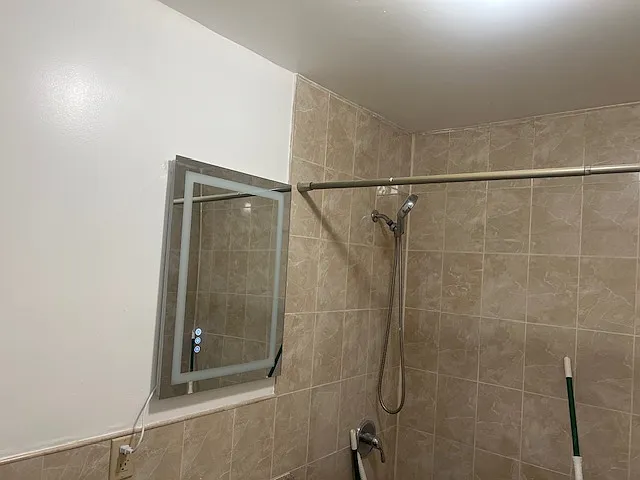 504 Glenmore Ave #3 — Photo 5