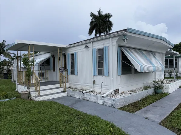1666 SW 85th Ave, Davie, FL 33324