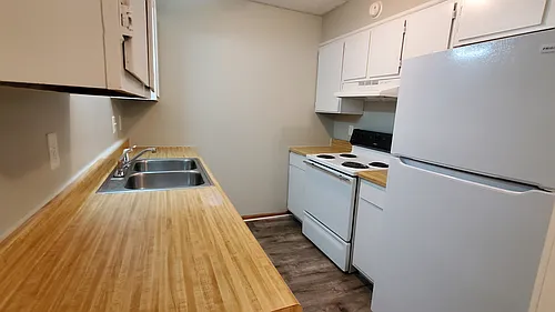 815 Twin Oaks Way #230 Photo 1