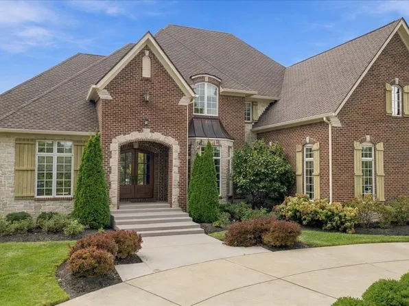 14038 Salsbury Creek Dr, Carmel, IN 46032