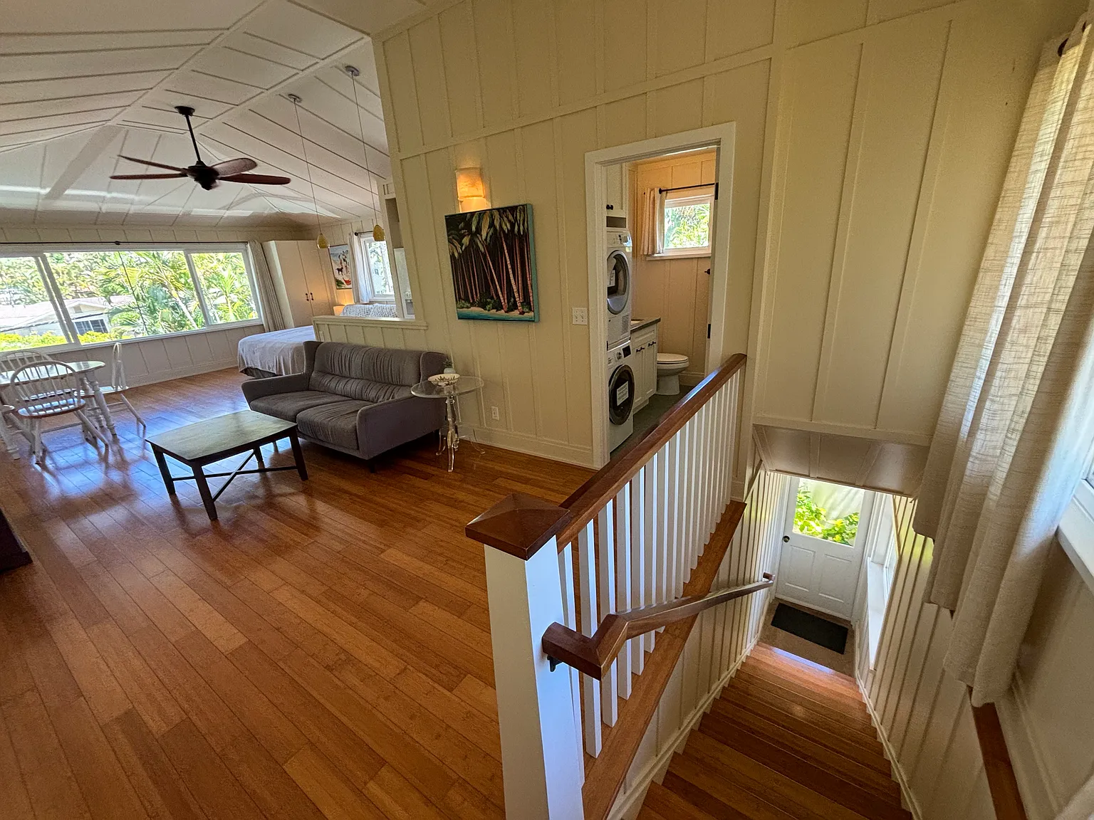 Studio, 700 sqft, $3,600 — Photo 4