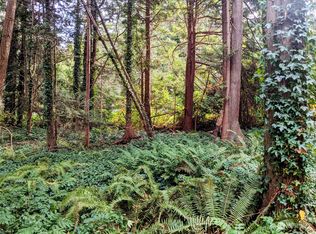 2 Sanders Ct, Pt Roberts, WA 98281