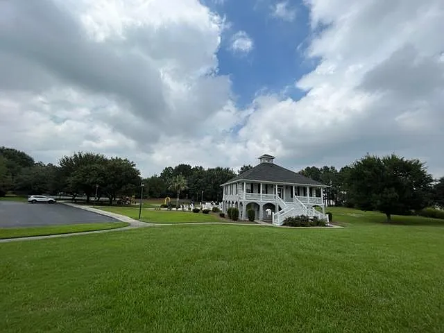 25 Patriot Dr — Photo 3