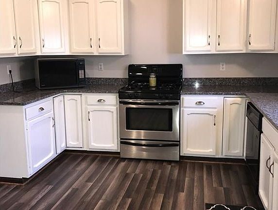 2nd image of 969 Milan Ave