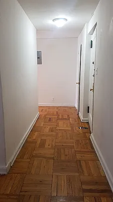 Rented by Smart NY Realty LLC | media 5