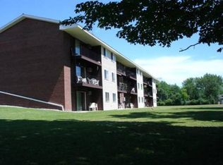 16 N East Ave APT E26, Johnstown, NY 12095