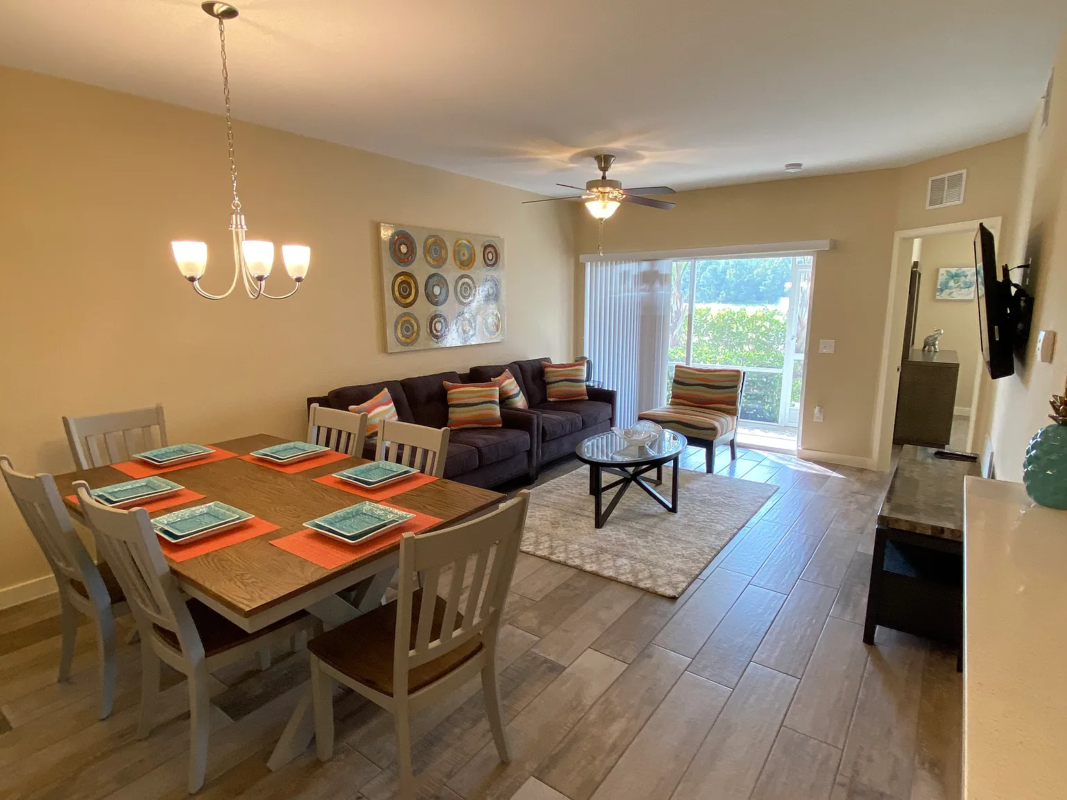 3 bed, 1151 sqft, $2,500 — Photo 4