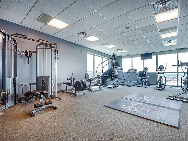 1225 Riverside Dr E #101 — Photo 34