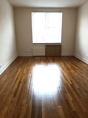 Rented by Kew Forest Realty Inc | media 8