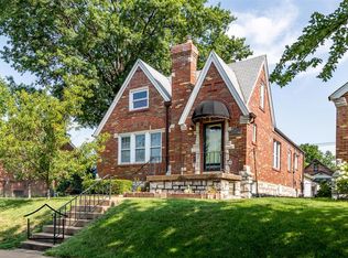6055 Pernod Ave, Saint Louis, MO