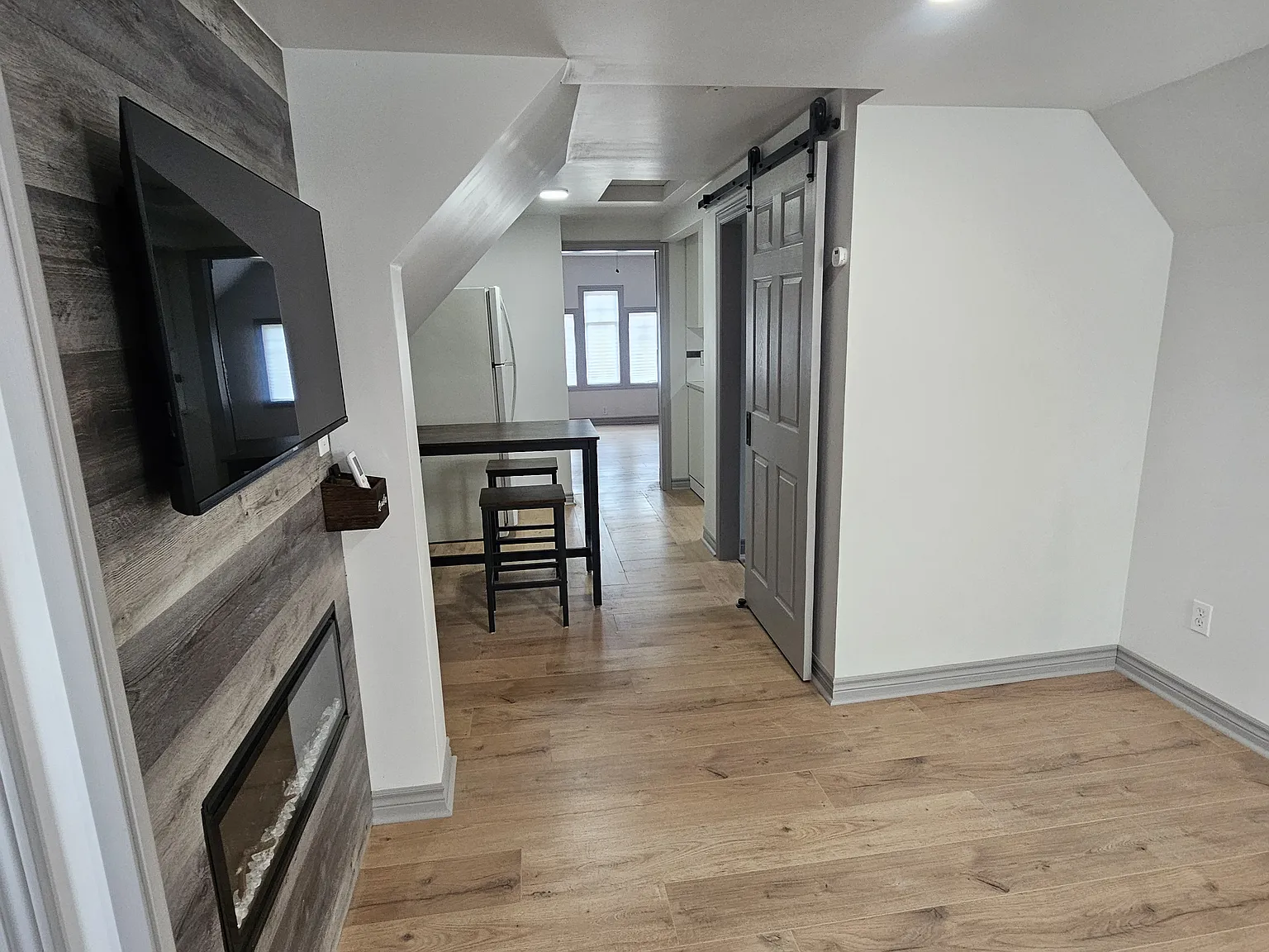1 bed, 575 sqft, $1,325 — Photo 1